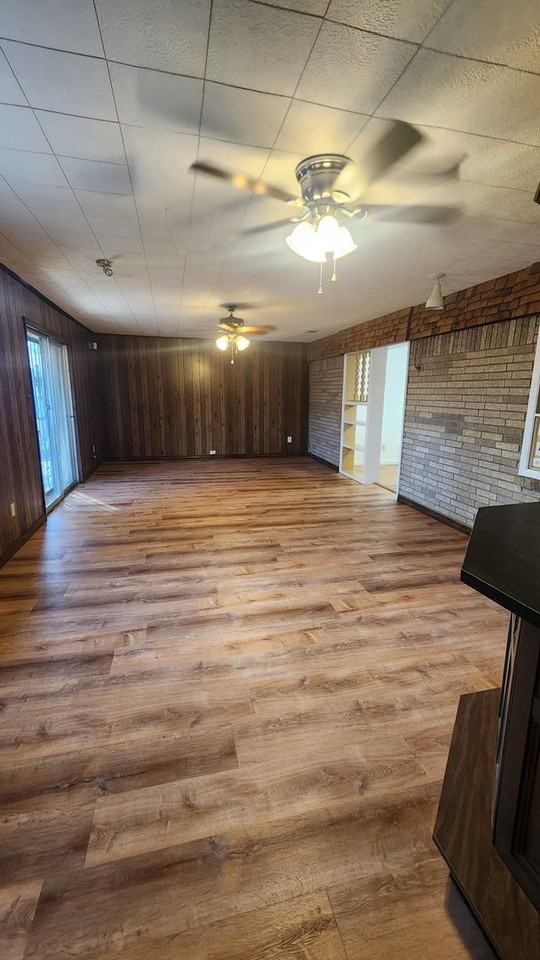 1404 Holiday Pl - Photo 5 of 20