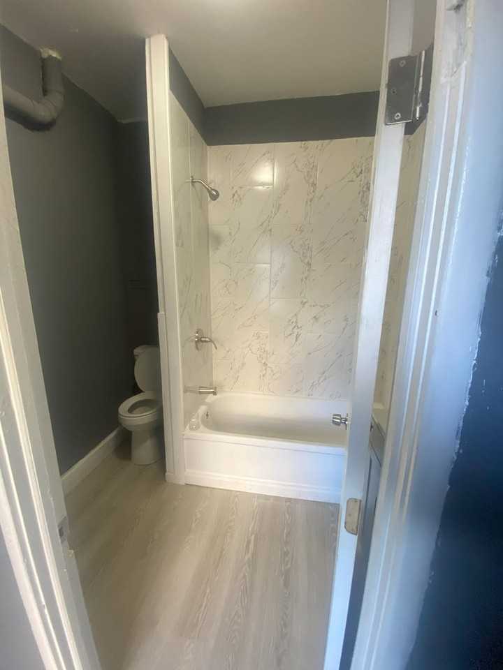 3507 6th St #2 - Photo 3 of 5