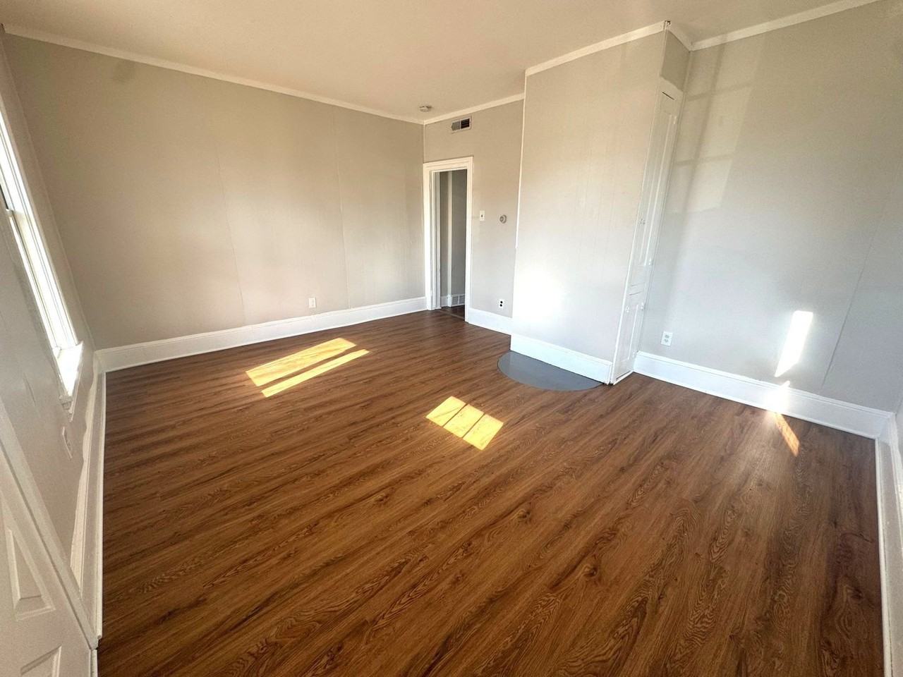 155 Main St - Photo 2 of 14