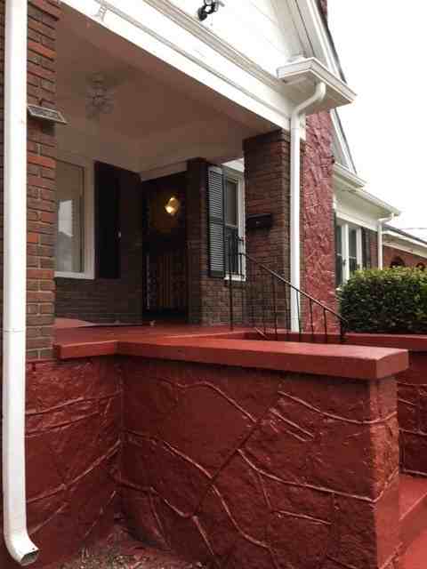 1431 Oglethorpe Ave Sw - Photo 2 of 13