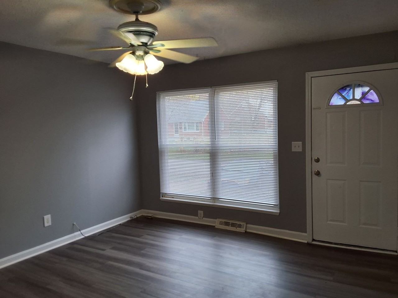 801 Monin Rd - Photo 3 of 15