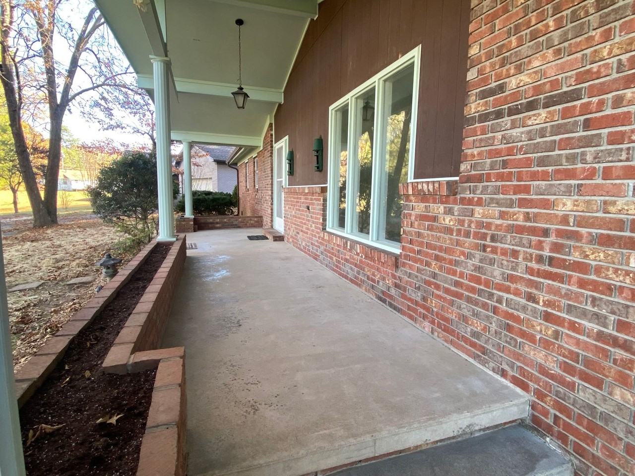 117 Barnes Dr - Photo 3 of 21