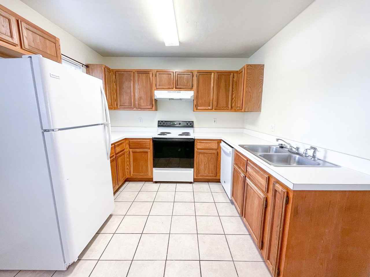 120 Nw 8th St - Photo 5 of 24