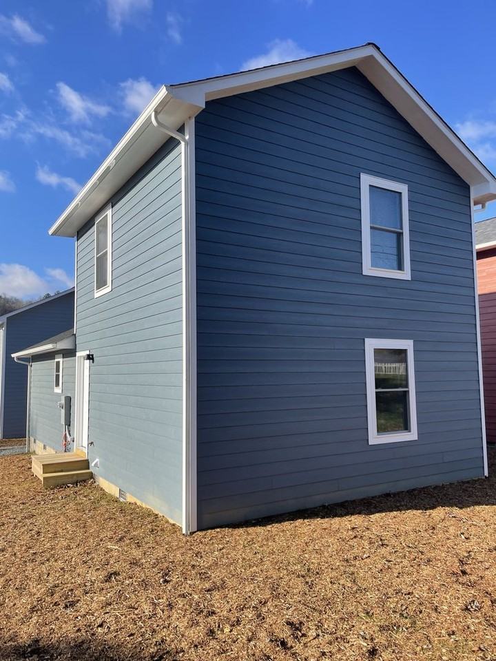 173 Delmar St - Photo 5 of 35