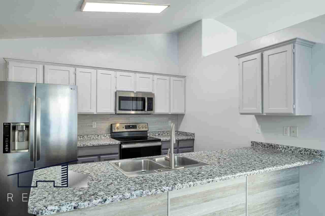1474 Ogden Peak Cir - Photo 3 of 17