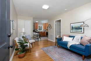 433A Northside Dr - Photo 1 of 1