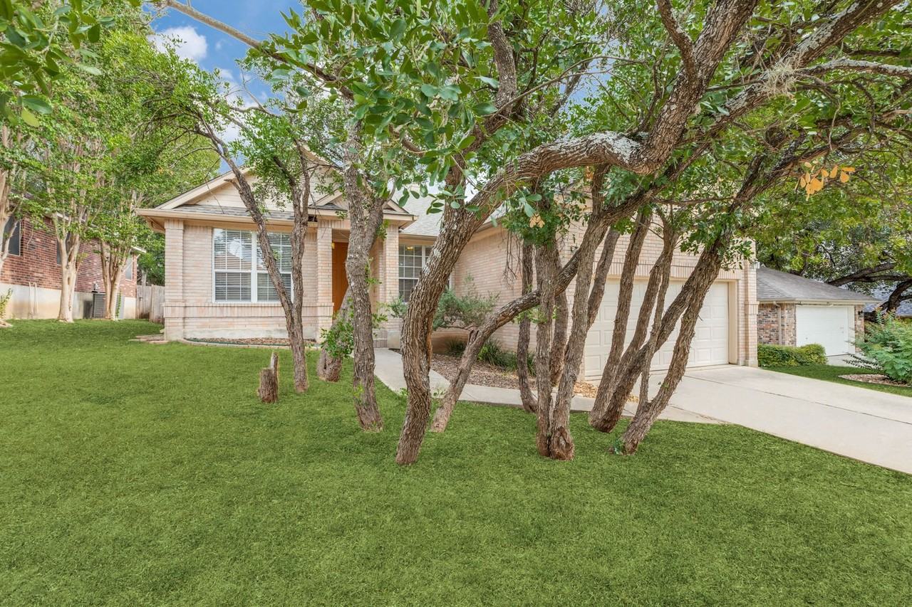 6518 Amber Oak - Photo 2 of 11