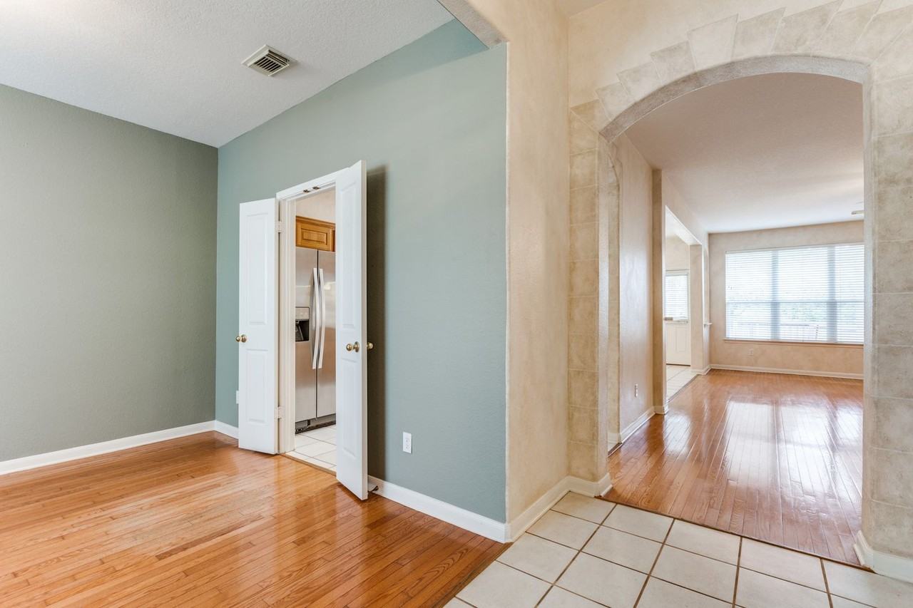 6518 Amber Oak - Photo 4 of 11