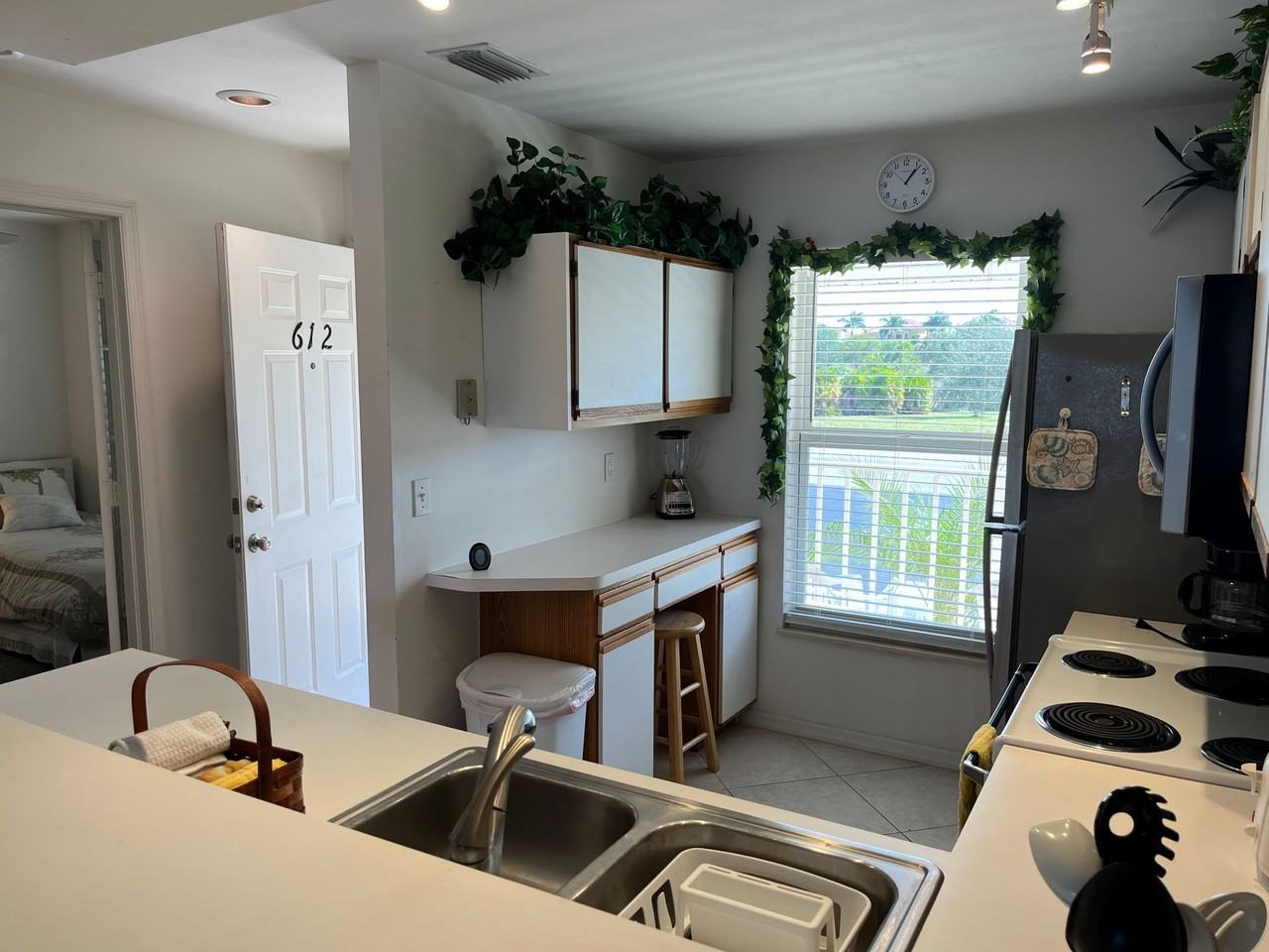 1165 Mainsail Dr #612 - Photo 3 of 12