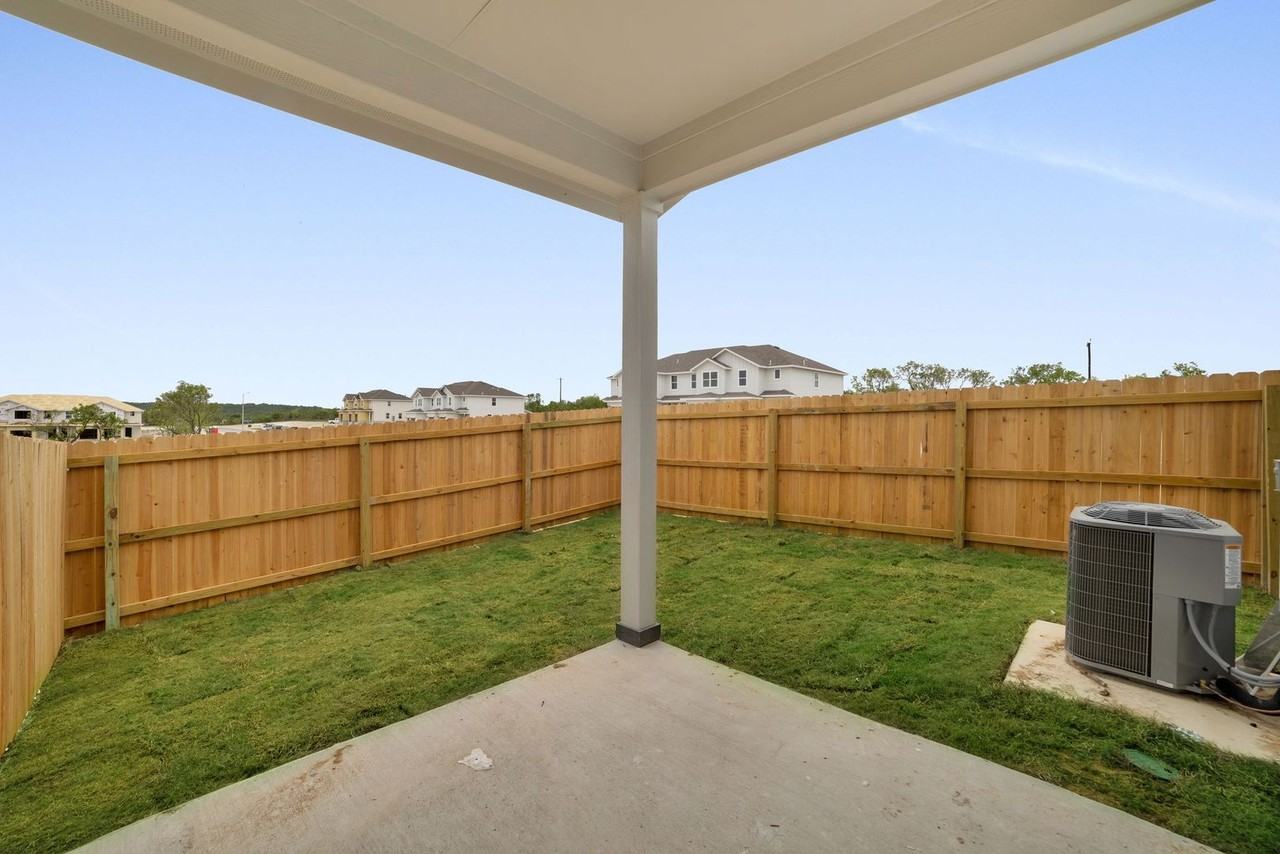 166 Marigold Pl - Photo 7 of 40