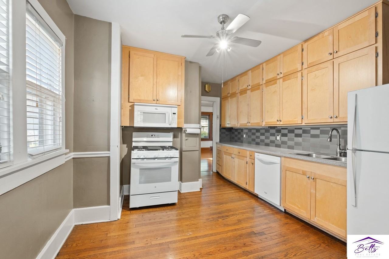 350 N 41st St - Photo 2 of 21