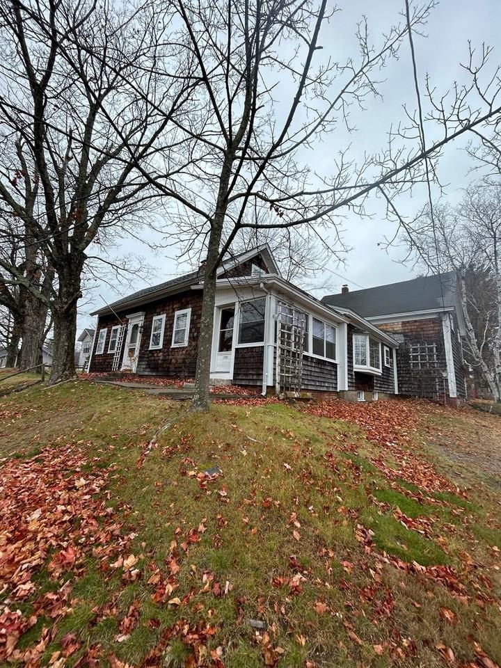 33 Washington St - Photo 3 of 24
