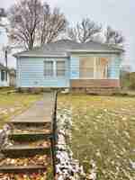 featured image of 614 E Fairview Ave