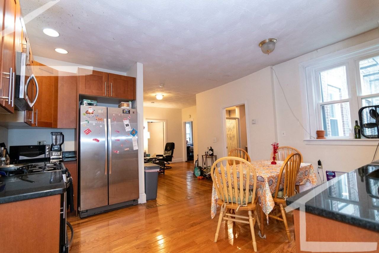 8 Glenville Ave - Photo 3 of 17