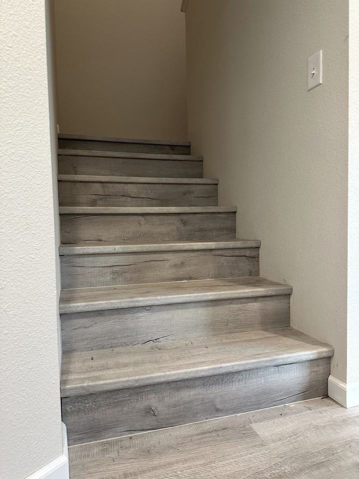 905 4th St SE, Sultan, WA - Photo 3 of 9