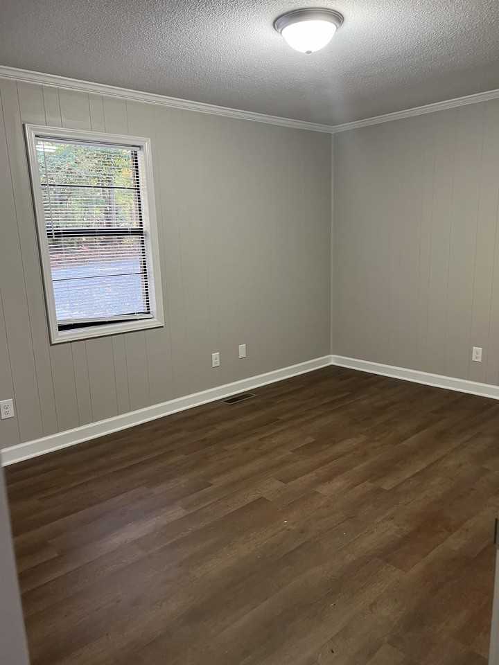 409 Tussey Road - Photo 2 of 7