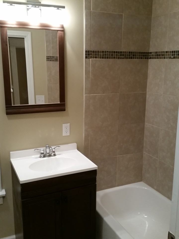 209 S 4th Ave - Photo 2 of 9