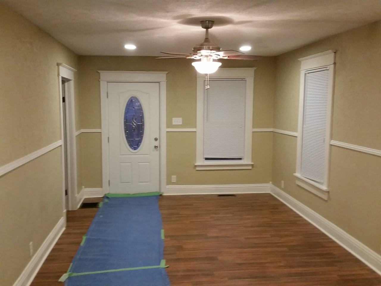 209 S 4th Ave - Photo 3 of 9