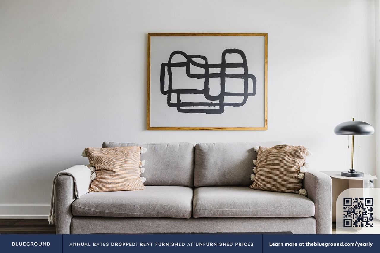 129 South Kings Road - Photo 4 of 50