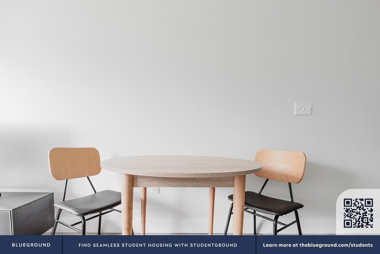 152 Liverpool Street - Photo 7 of 26