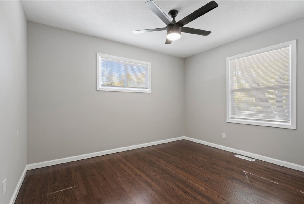 5001 Manchester Ave - Photo 4 of 6