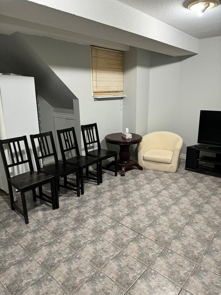 55 Black Oak Drive - Photo 3 of 8