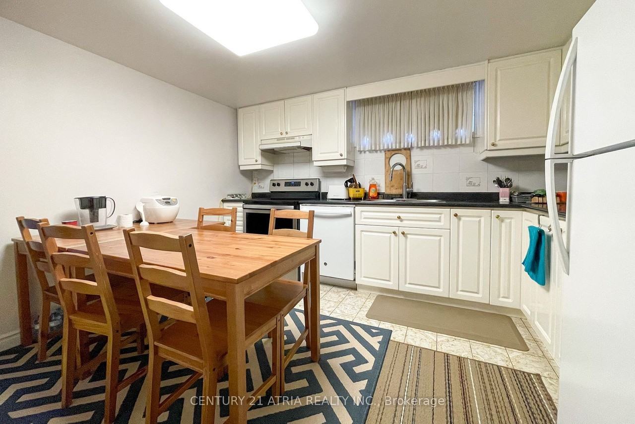 27 Pindar Crescent - Photo 2 of 5