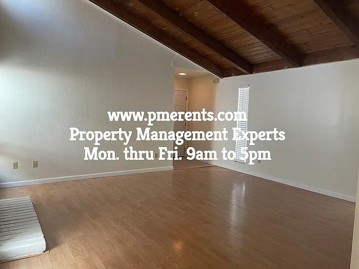 3229 Blue Ridge Cir - Photo 2 of 13
