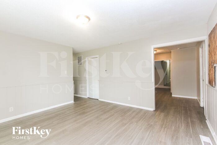 6714 Brookhaven Dr - Photo 2 of 16