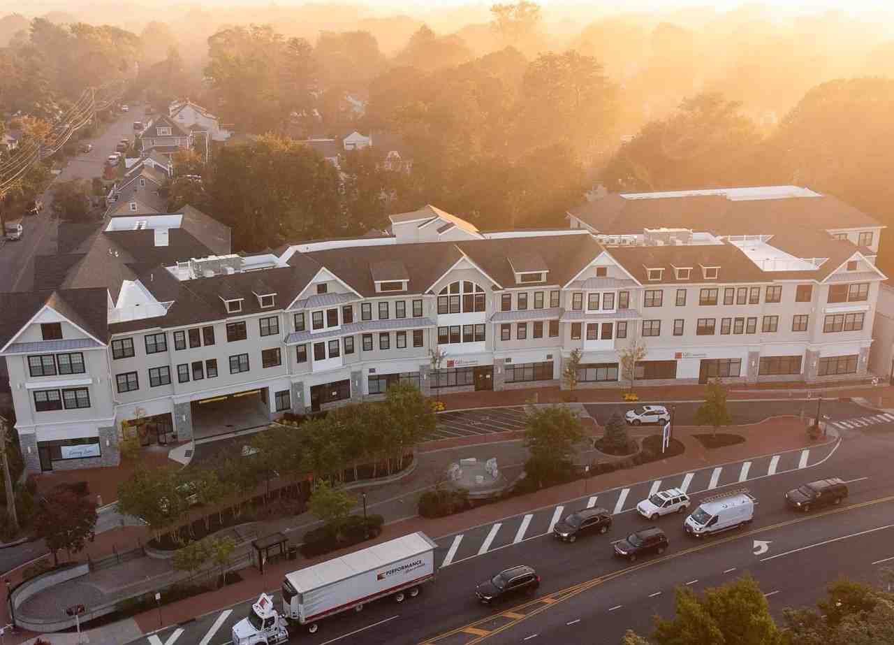 GATEWAY PLAZA - Photo 2 of 10