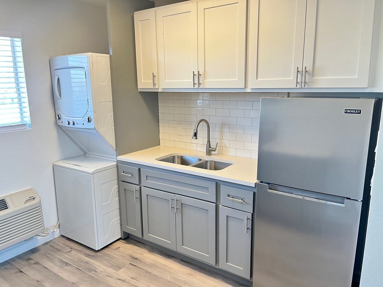 2020 W Orangewood Ave #215 - Photo 2 of 27