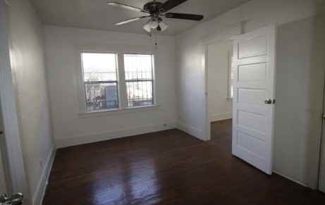 1039 East 50th Street - Photo 6 of 12