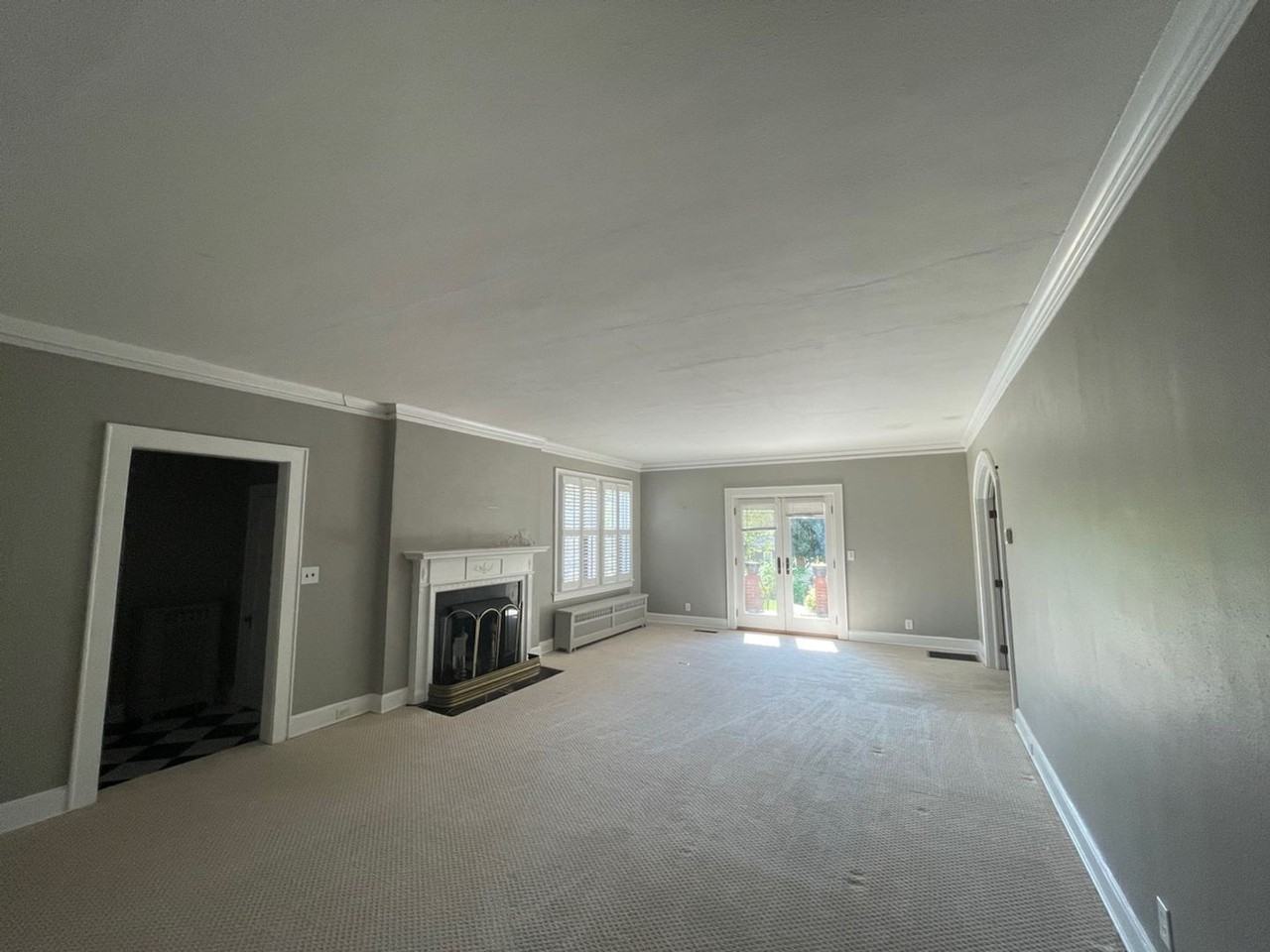 329 Country Club Rd - Photo 4 of 11
