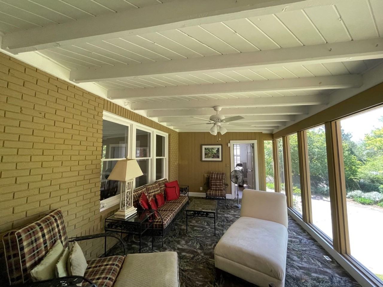 329 Country Club Rd - Photo 7 of 11