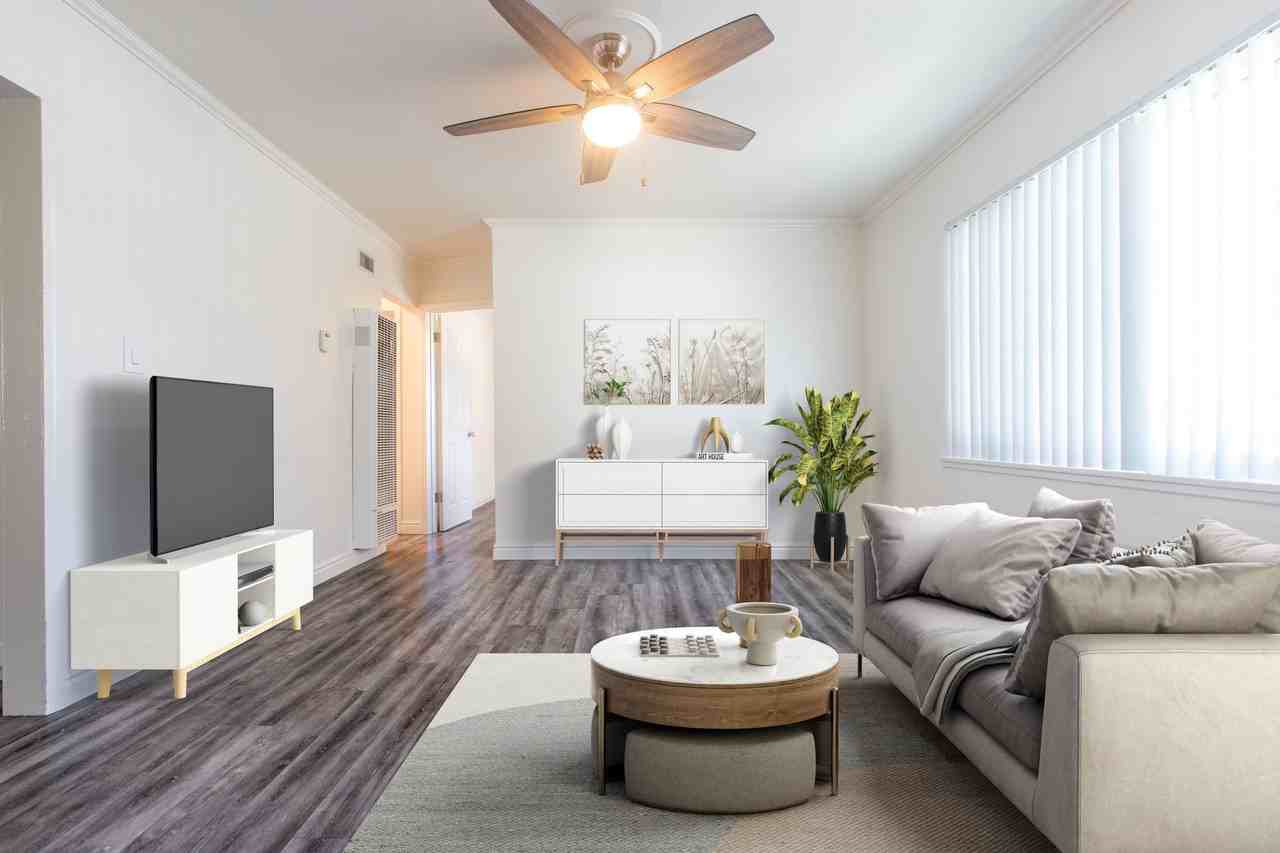 College Terrace - Photo 4 of 21