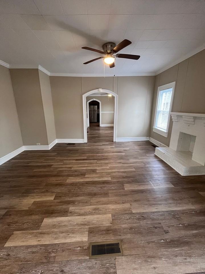 515 7th Ave - Photo 6 of 22