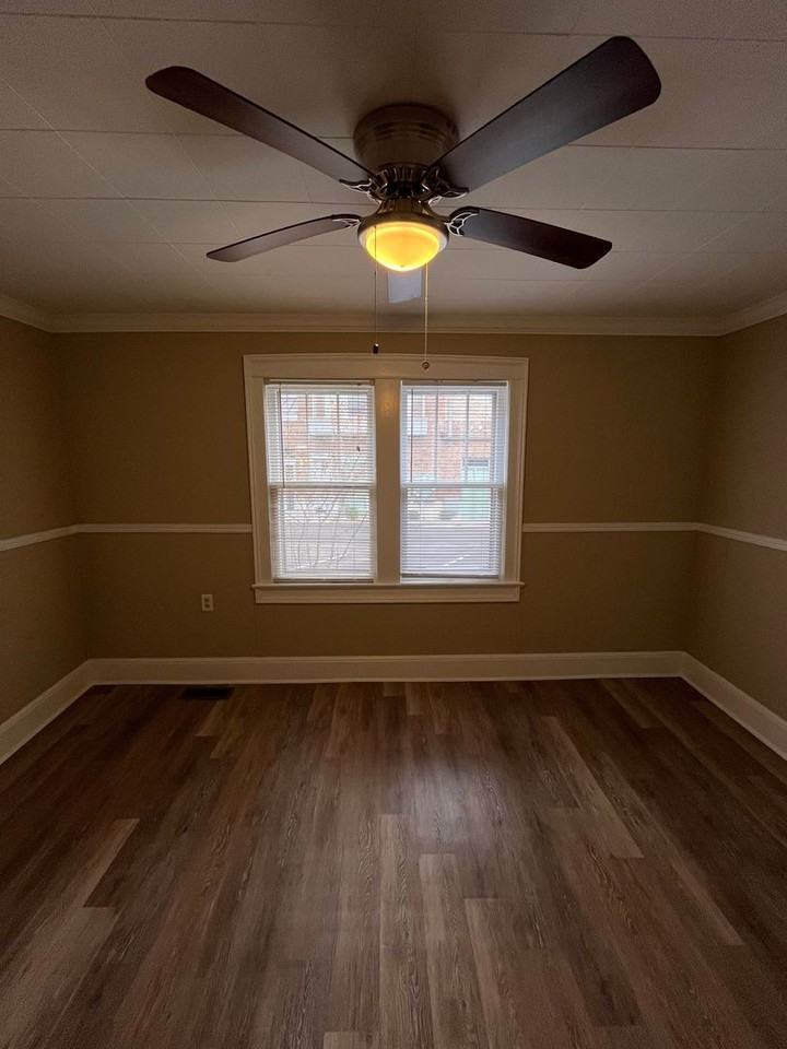 515 7th Ave - Photo 7 of 22