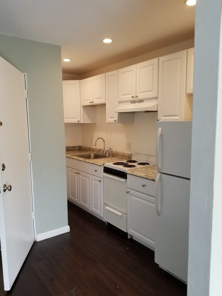 Nightingale Apartments - Photo 2 of 10