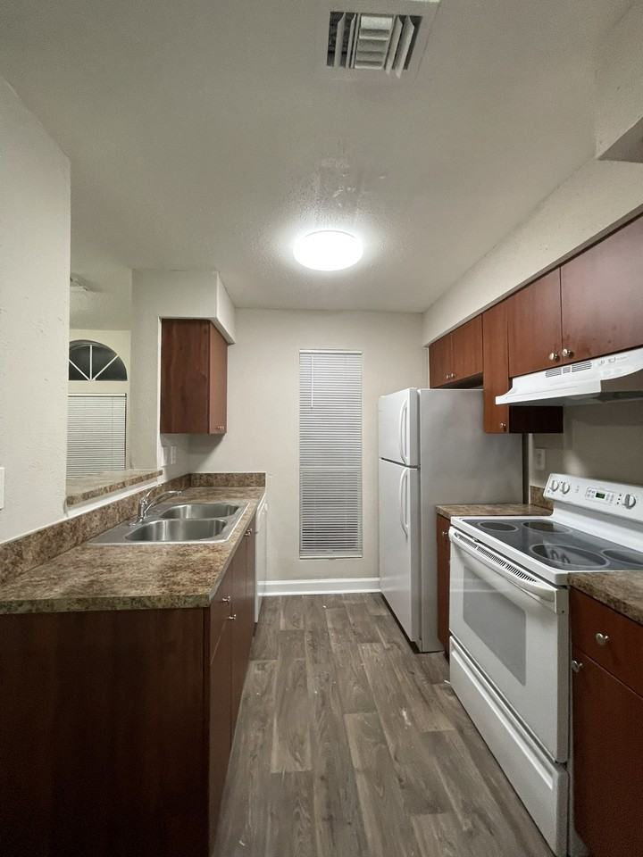 896 Spring Circle #207 - Photo 2 of 18