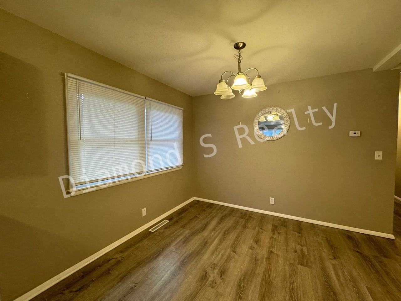 2202 S Prospect Ct - Photo 6 of 20