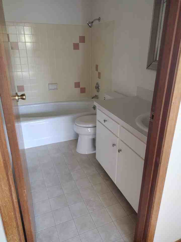 Greentree Apartments - Photo 3 of 23