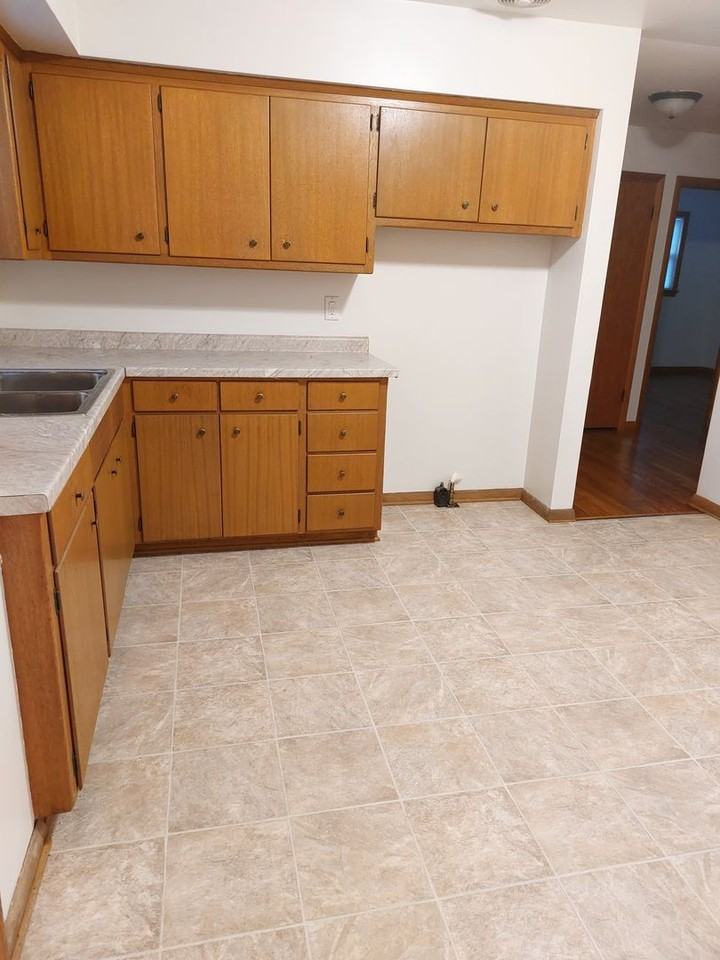 3101 Conrad Dr - Photo 2 of 12