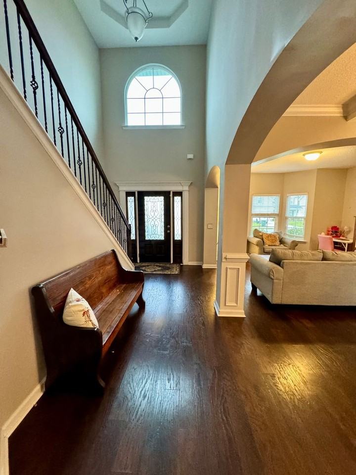 674 Red Oak Ln - Photo 3 of 26