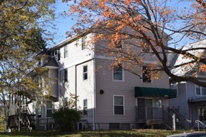 featured image of 611 S Clinton St
