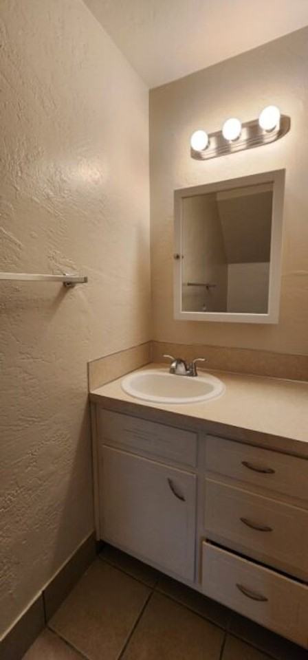 483-D Street - Photo 5 of 15