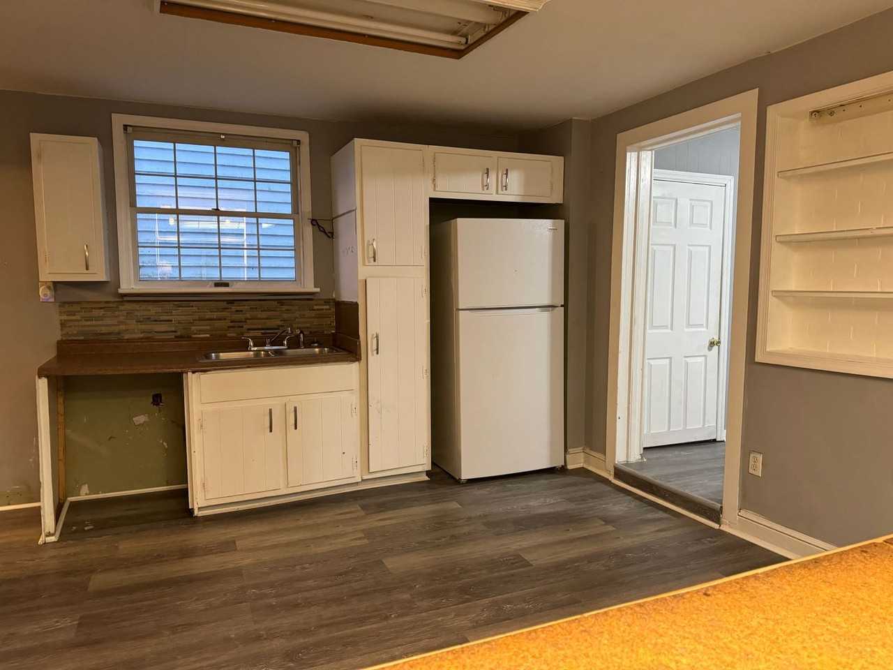 1403 2nd Street - Photo 2 of 23