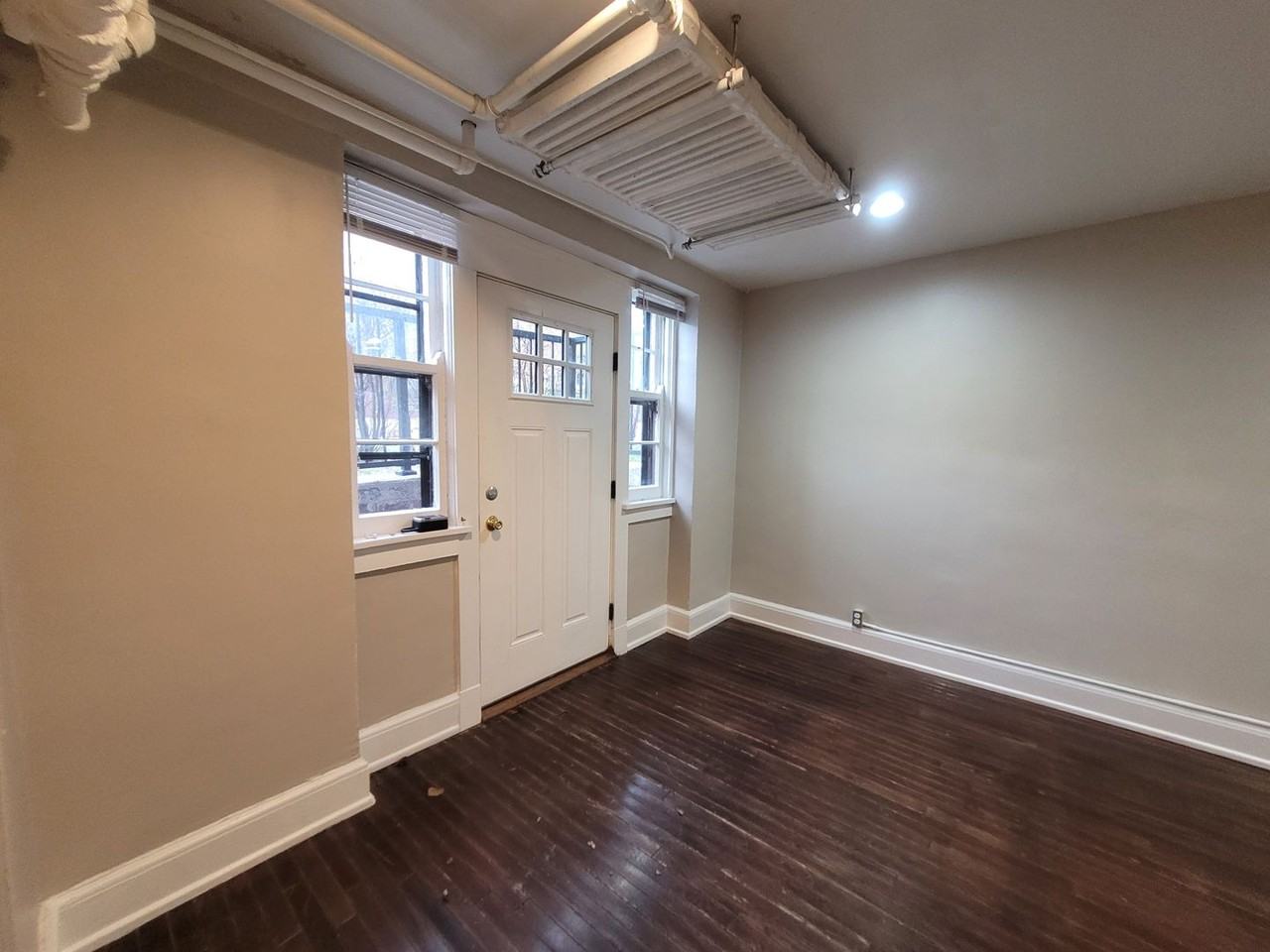 1534 Woodland Ave #B1 - Photo 3 of 28