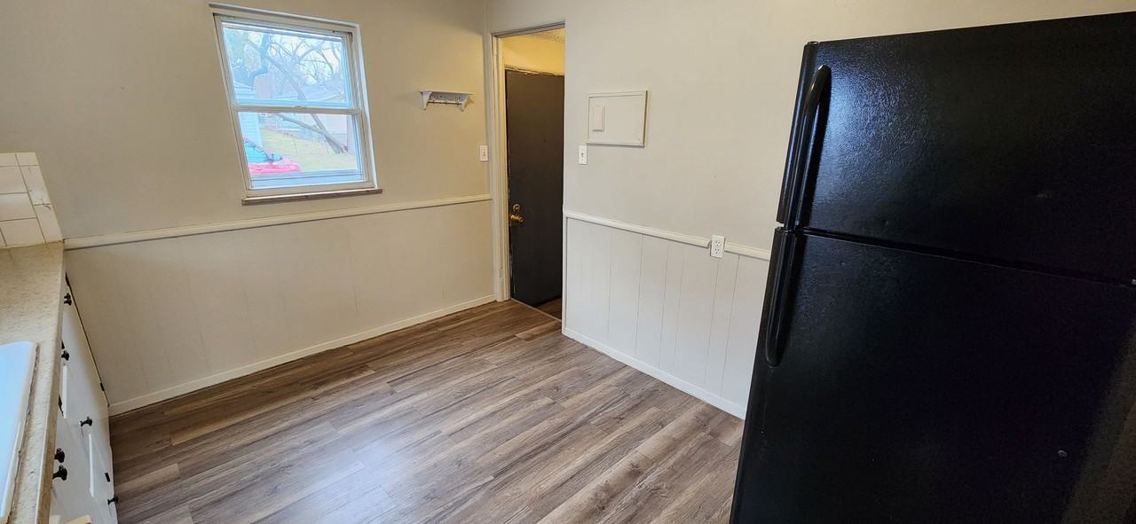 3605 38th St - Photo 3 of 16