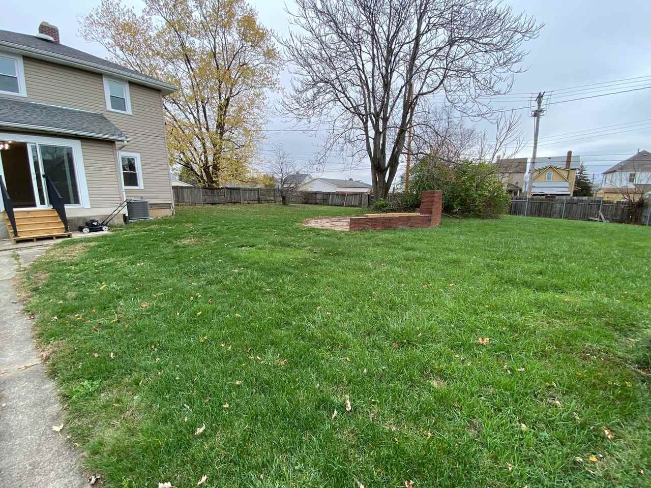 1020 Walnut Hill Pl - Photo 2 of 24