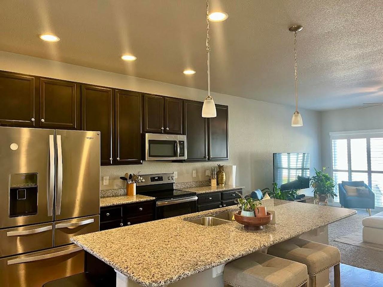 1681 Derbyshire St - Photo 7 of 19